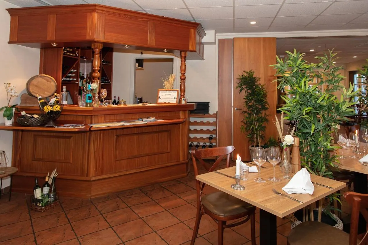 ***  Foldens Hotel Denmark