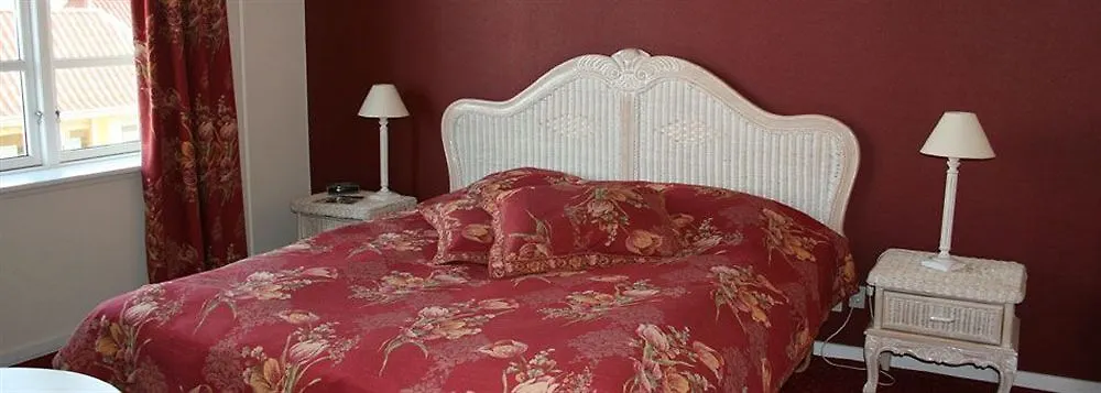 Foldens Hotel